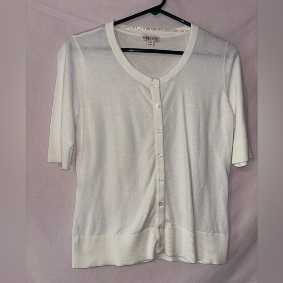 Merona Women's White Button Down Shirt - Picture 1 of 8